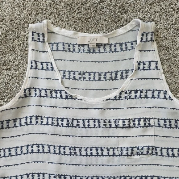 LOFT Women's Navy and White Patterned Tank Top - Picture 3 of 7
